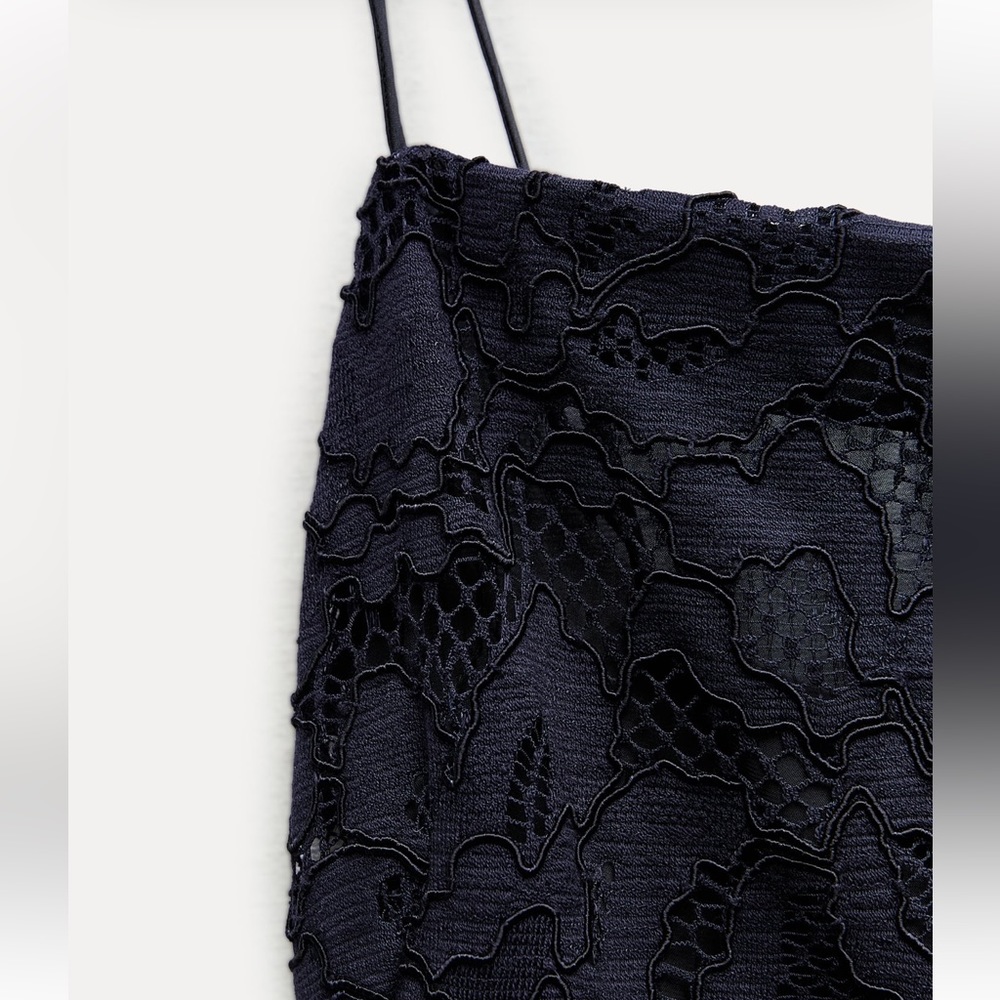 Zara Lace Beautiful Midi Dress - Picture 6 of 10